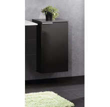 Wandhängender Badezimmer-Seitenschrank in Dunkelgrau mit horizontalem Griff, montiert an einer grauen Wand in einem modernen Badezimmer.