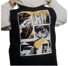 Kapuzenpullover Rückansicht mit Grafikprint im Comic-Stil: Hand mit Farbe, Schriftzug WHY, Auge und Person beim Hausanstrich.