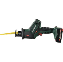 Metabo Akku-Säbelsäge inklusive Sägeblatt für Holz und Metall.