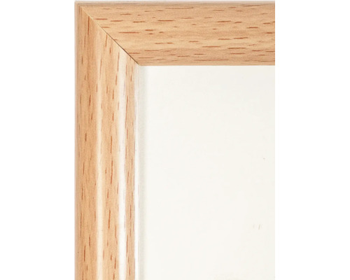 Bilderrahmen in Holzoptik, Detailaufnahme der Gehrungsecke.