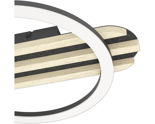 LED-Deckenleuchte mit Ring-Design und Basis in Holzoptik mit horizontalen Streifen.