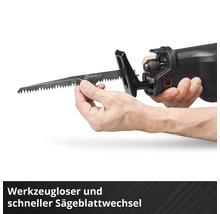Werkzeugloser Sägeblattwechsel an einer Einhell Säbelsäge.