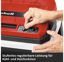 Hand bedient den Drehregler einer Einhell Kühlbox zur stufenlosen Einstellung der Kühl- und Heizleistung.
