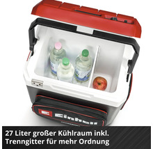 Einhell Kühlbox mit 27 Liter Volumen, offenem Deckel, Trenngitter, drei Flaschen, einem Apfel und Fronttasche mit Einhell Logo.