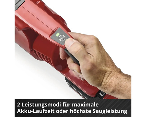 Hand bedient die ECO BOOST-Taste an einem Akku-Staubsauger für zwei Leistungsmodi zur Optimierung der Akku-Laufzeit oder Saugleistung.
