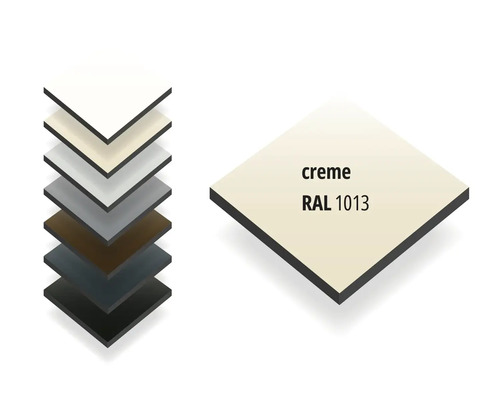 Farbmuster für Fassadenplatten in Creme RAL 1013.