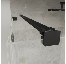Schwarze Stabilisationsstange für Duschwände aus Glas, Wandmontage zu Glaspaneel, eckiges Profil, matte Oberfläche.