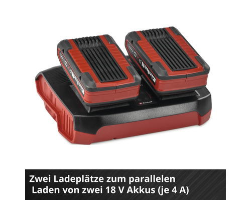 Einhell Power X-Change Doppel-Ladegerät mit zwei eingesteckten 18 Volt Akkus für paralleles Laden mit je 4 Ampere.