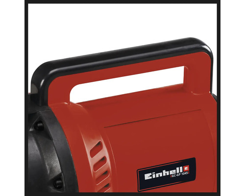 Detailansicht des Tragegriffs einer Einhell Gartenpumpe Modell GC-GP 1045.