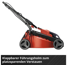 Rasenmäher von der Seite gezeigt mit eingeklapptem Führungsholm zur platzsparenden Aufbewahrung.