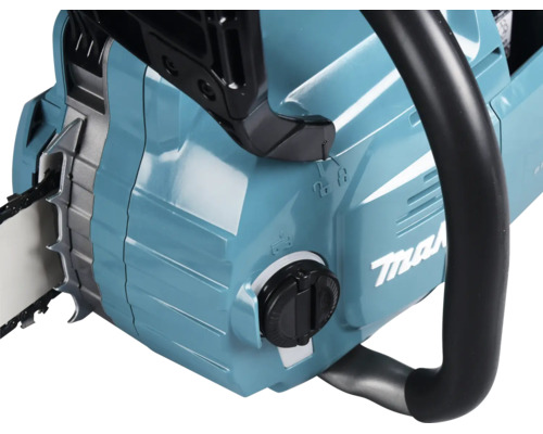 Makita Logo auf einer Kettensäge