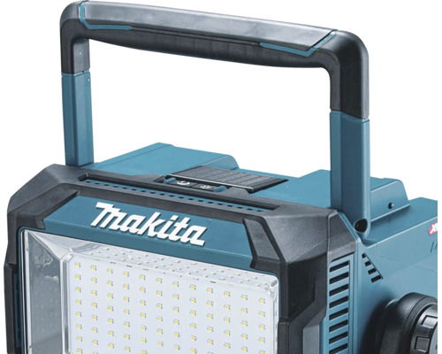 Akku Baustrahler mit Tragegriff und LED Lichtquelle von der Marke Makita
