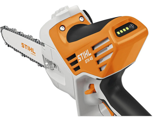 STIHL GTA 40 Akku Gehölzschneider mit Führungsschiene für präzise Schneidearbeiten im Garten.