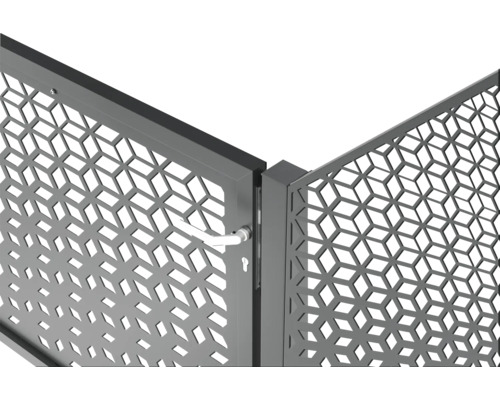 Metallgartentor mit geometrischem Rautenmuster und Türgriff