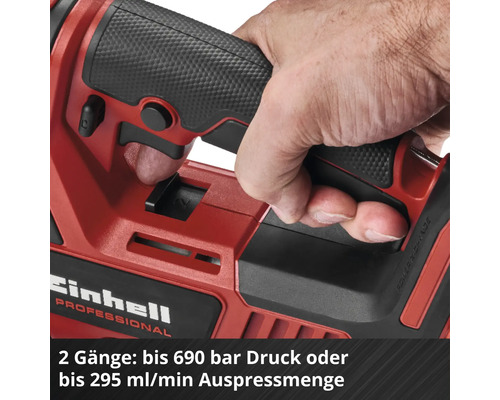 Detailansicht des Griffs einer Einhell Akku Fettpresse mit Bedienungselementen und Textinformationen zu zwei Gängen mit Druck oder Auspressmenge.