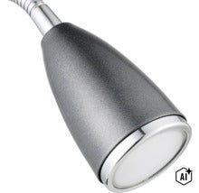 Spotlight Kopf einer Schreibtischleuchte mit flexiblem Arm (Image AI modified or generated)
