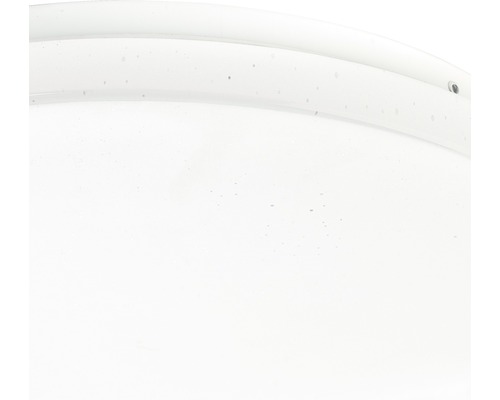 Detailaufnahme einer weißen Deckenleuchte