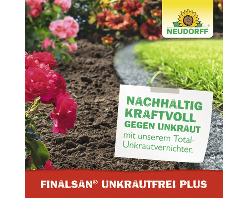 Neudorff Finalsosan Unkrautfrei Plus als nachhaltiger Unkrautvernichter in einem Gartenbeet neben einem Rasen.