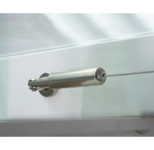 Detailansicht einer Seilaufhängung für eine Terrassenüberdachung