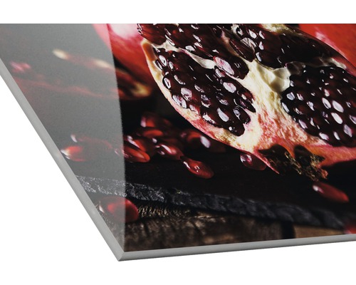 Nahaufnahme eines Acrylglasbildes mit Granatapfelmotiv