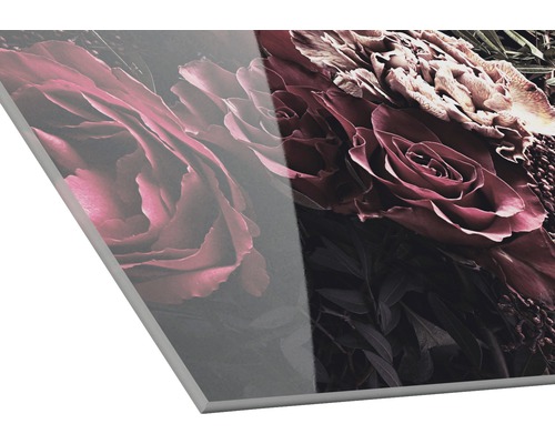 Nahaufnahme einer Acrylglasplatte mit Blumendruck