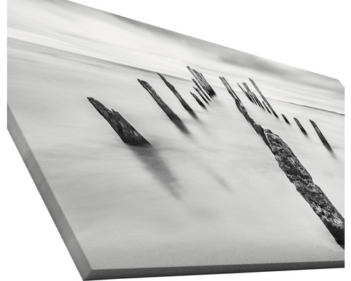 Leinwandbild mit Schwarzweißfotografie einer Küstenlandschaft