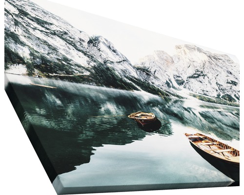 Leinwandbild mit Berglandschaft und Booten auf einem See
