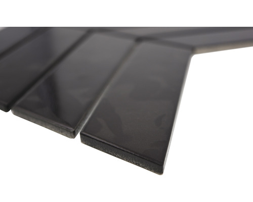 Mosaikfliese aus Keramik in Fischgrätmuster