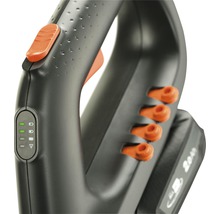 Detailansicht eines Grasschneiders mit Bedienelementen und Akkuanzeige