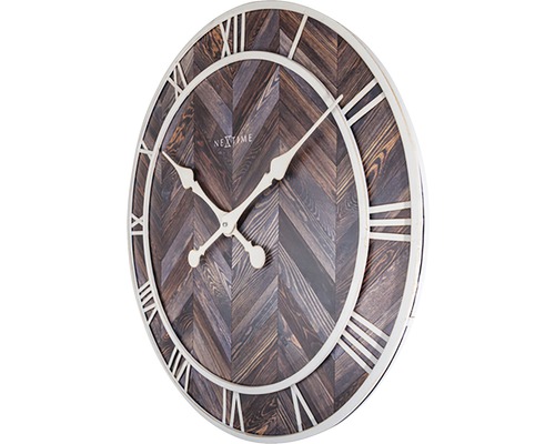 Wanduhr mit römischen Ziffern und Holzdekor