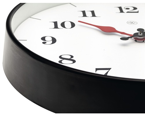 Wanduhr mit schwarzem Rahmen und rotem Sekundenzeiger