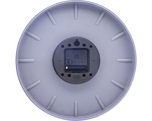 Rückseite einer runden Wanduhr mit Uhrwerk