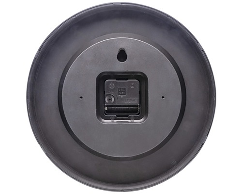 Rückseite einer runden Wanduhr mit Uhrwerk und Aufhängevorrichtung.