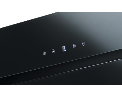 Bedienfeld einer Dunstabzugshaube mit digitalen Anzeigen