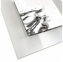 Wandbild auf Aluminiumverbundplatte mit abstraktem Muster in Schwarzweiß