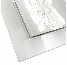 Metallbild mit abstrakter Körperlinienzeichnung