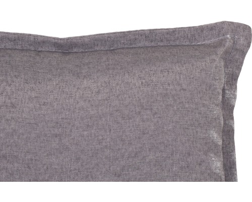 Graues Kissen aus Stoff