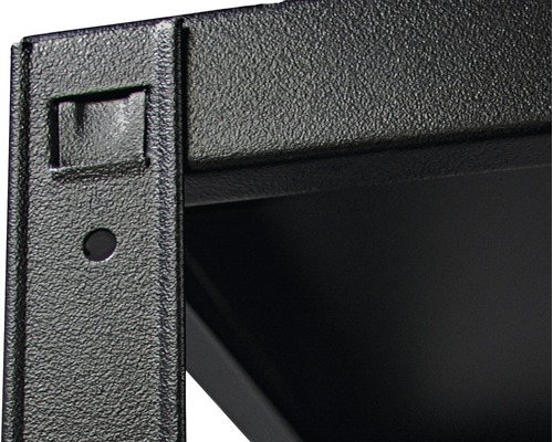 Detailansicht eines schwarzen Metallregals mit Loch für die Montage