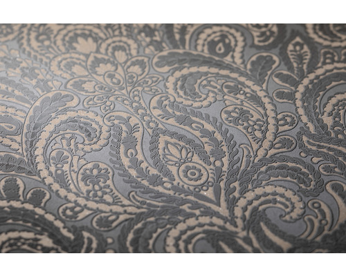 Detailansicht einer Tapete mit Paisley Muster