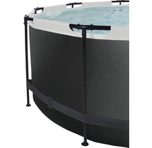 Detailansicht eines runden Außenwhirlpools mit Stahlrahmen