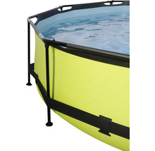 Detailansicht eines Aufstellpools mit Stahlrahmen und Wasserfüllung