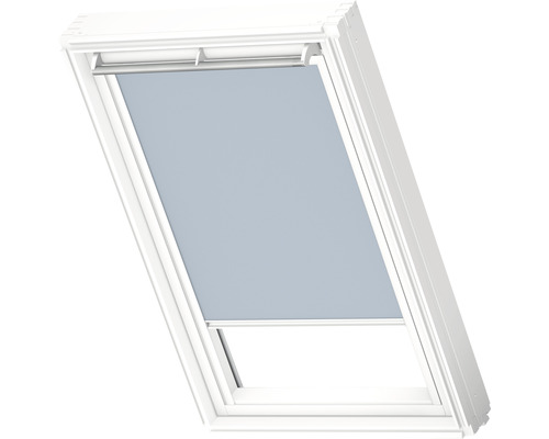 Dachfenster mit Rollo zur Verdunkelung