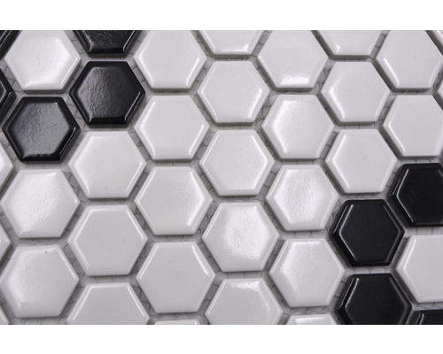 Sechseckige Mosaikfliese, schwarz und weiß