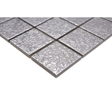 Mosaikfliese mit strukturierter Oberfläche
