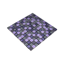Quadratische Mosaikfliese aus Glas und Stein