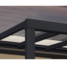Detailansicht einer Terrassenüberdachung aus Aluminium