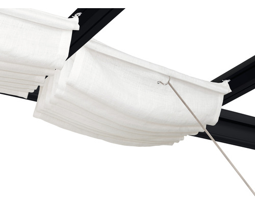 Raffrollo mit schwarzer Halterung und Bedienungsstab