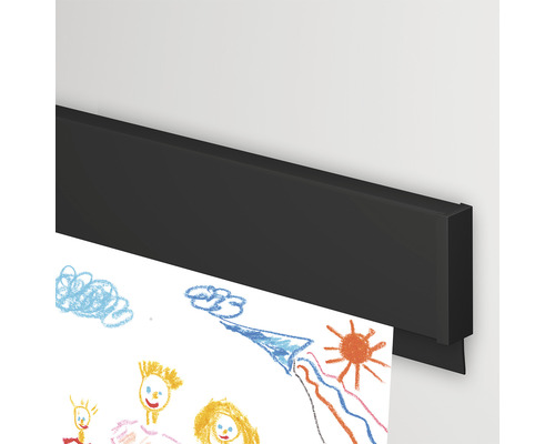 Wandbefestigungssystem zur Präsentation von Kinderzeichnungen