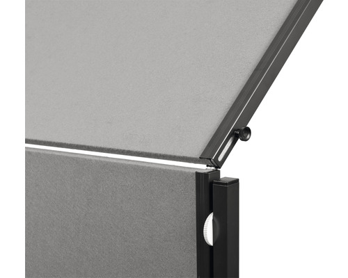 Detailansicht einer Stellwand mit Drehknopf und Aluminiumrahmen