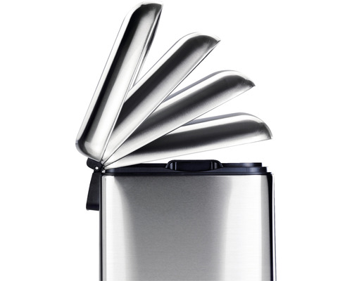 Edelstahl Abfalleimer mit Schwingdeckel in geöffneter Position